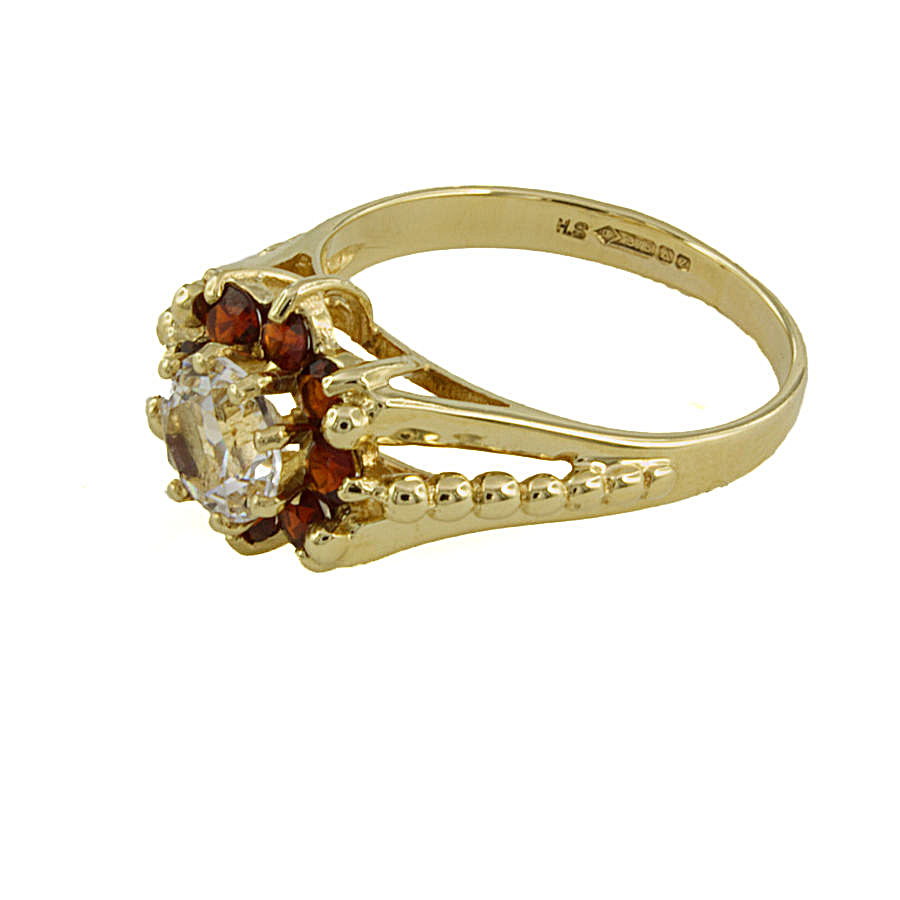 9ct gold Cubic Zirconia/ Garnet Ring size N